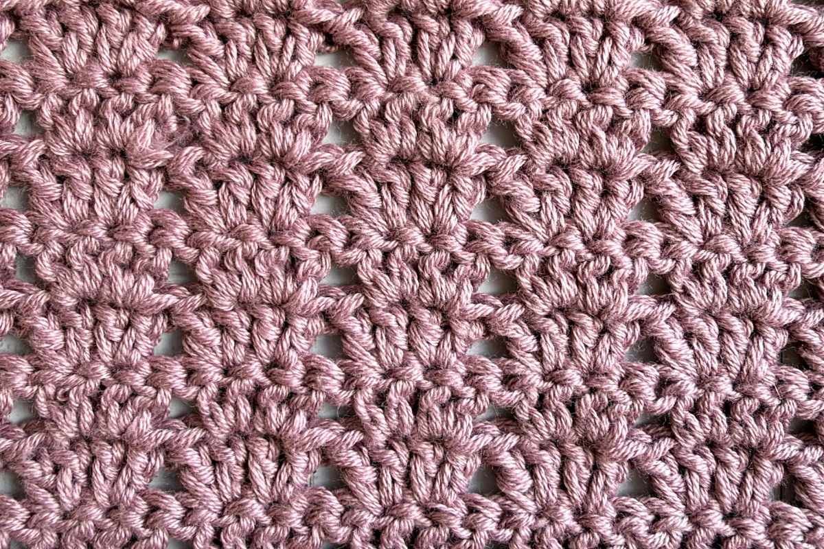 Swatch of the crochet double v stitch