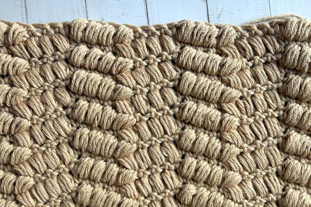 crochet swatch of the crochet puff patch stitch