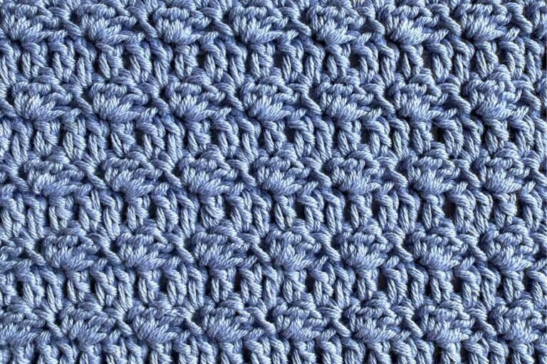 Close up of the crochet silt stitch