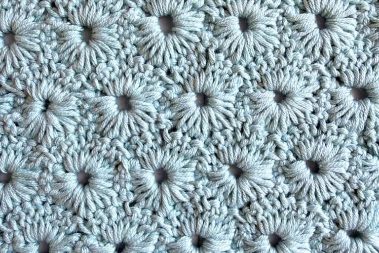 Close up of the crochet sunburst fan stitch