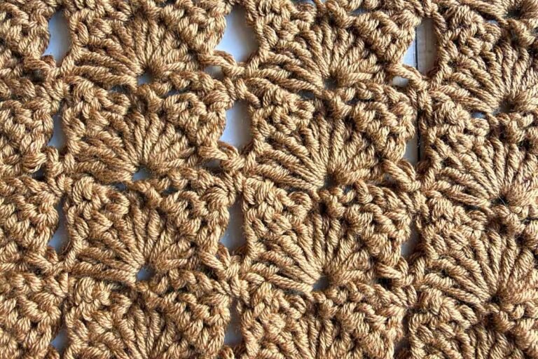 Swatch of the crochet boxed shell stitch